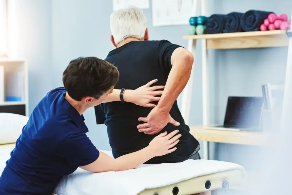 back-pain-1_result-980x654
